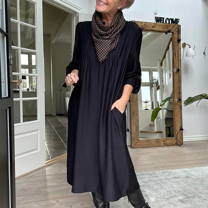 Abito camicia oversize a maniche lunghe con colletto decorato con bottoni