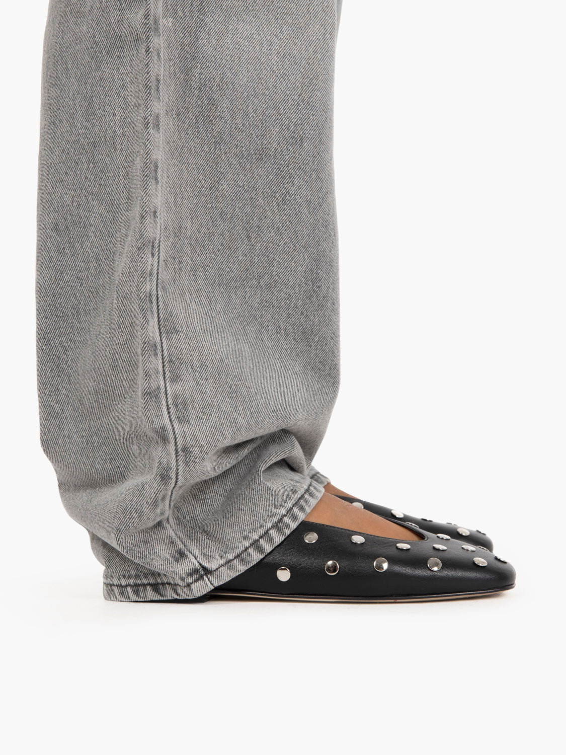 Ballerine in pelle con borchie nero