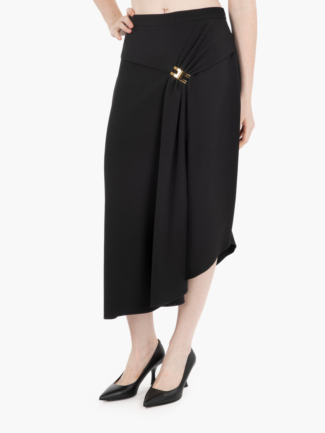 Gonna in crêpe con drappeggio nera