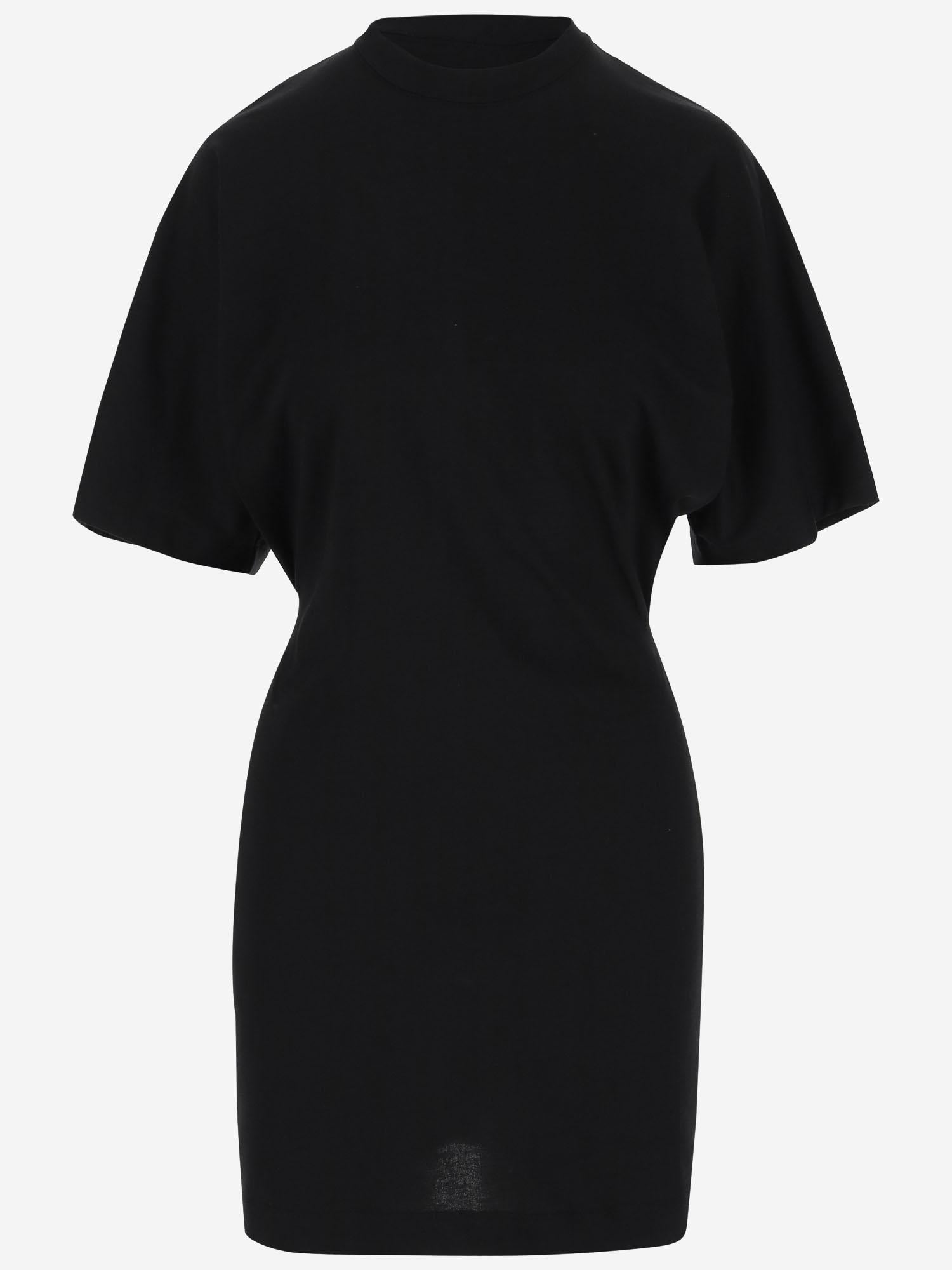 ABITO CON SPALLE IMBOTTITE