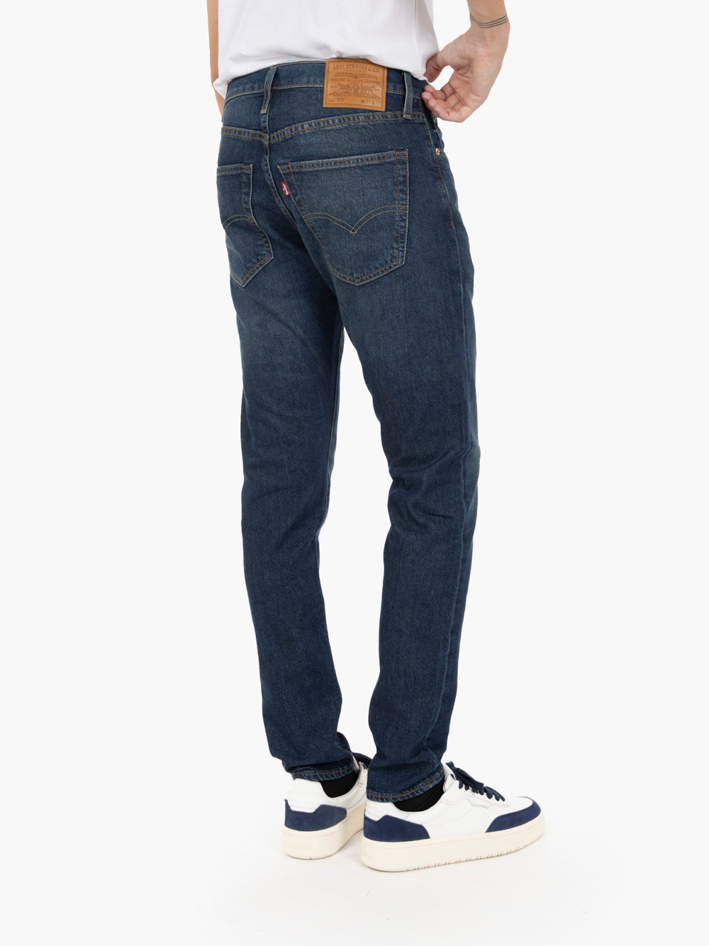 512™ Slim Taper denim scuro