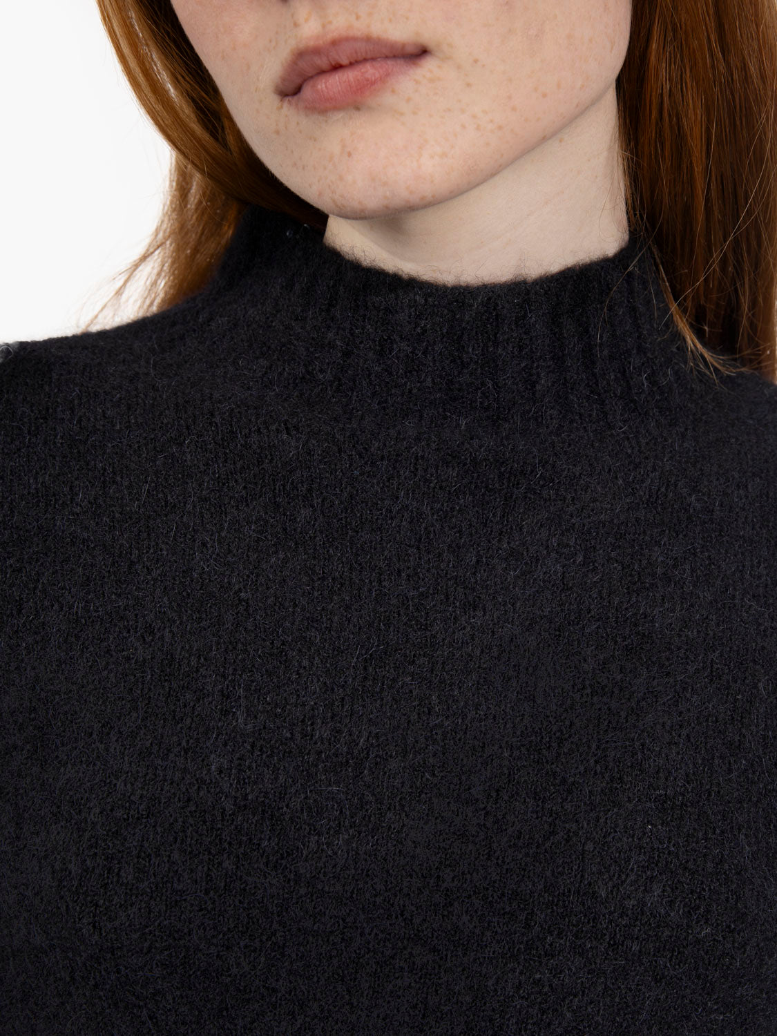 Lupetto in lana morbida nero