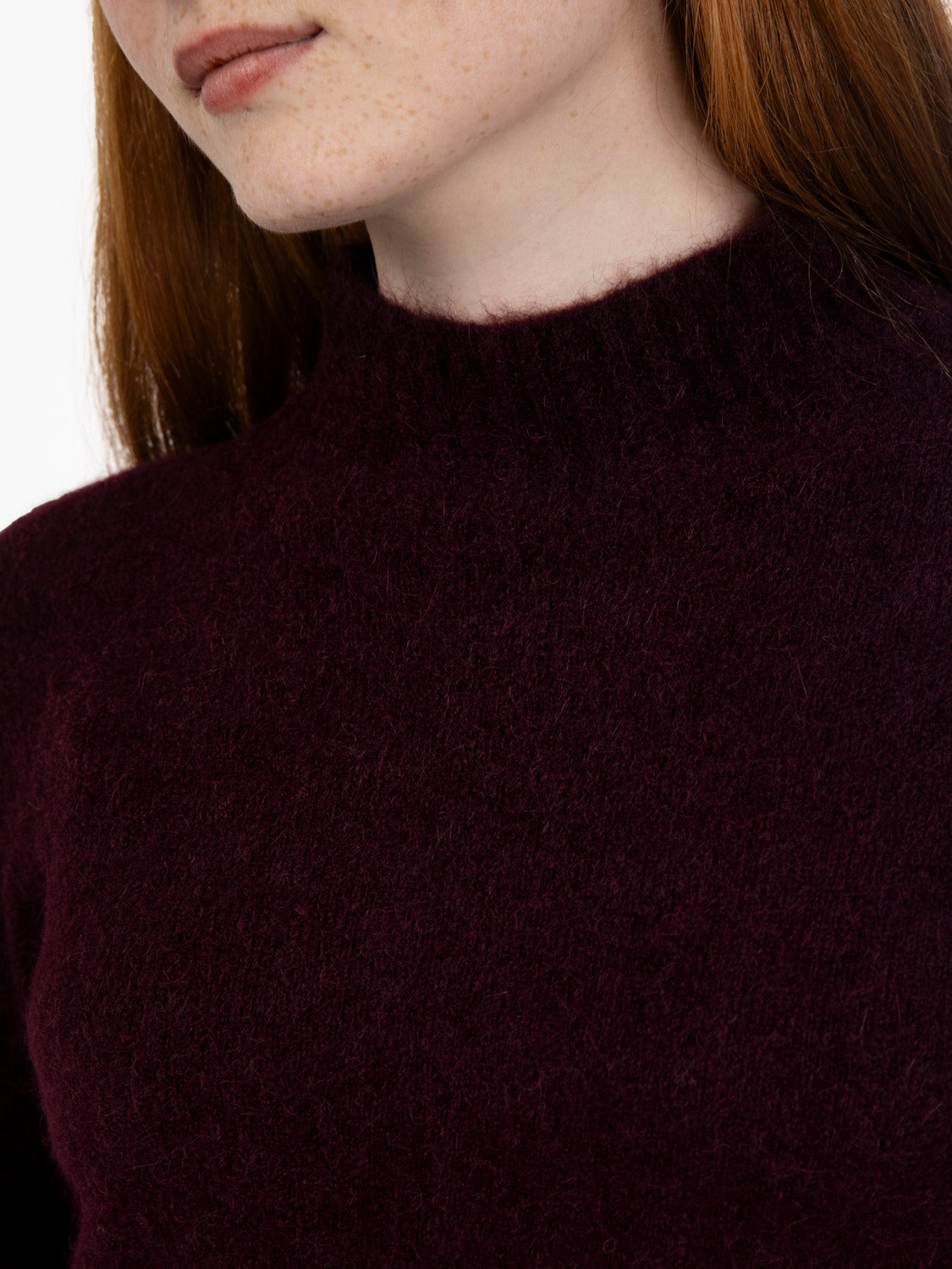 Lupetto in lana morbida sangria