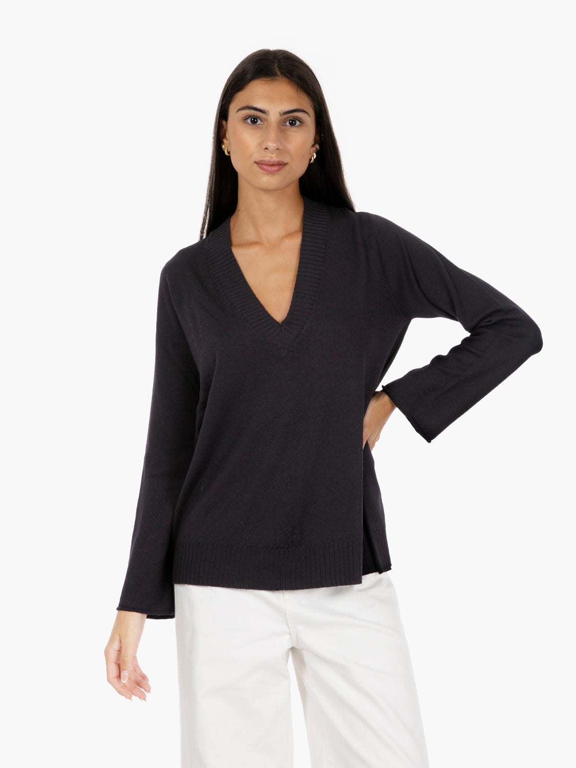 Maglia con scollo a V nero