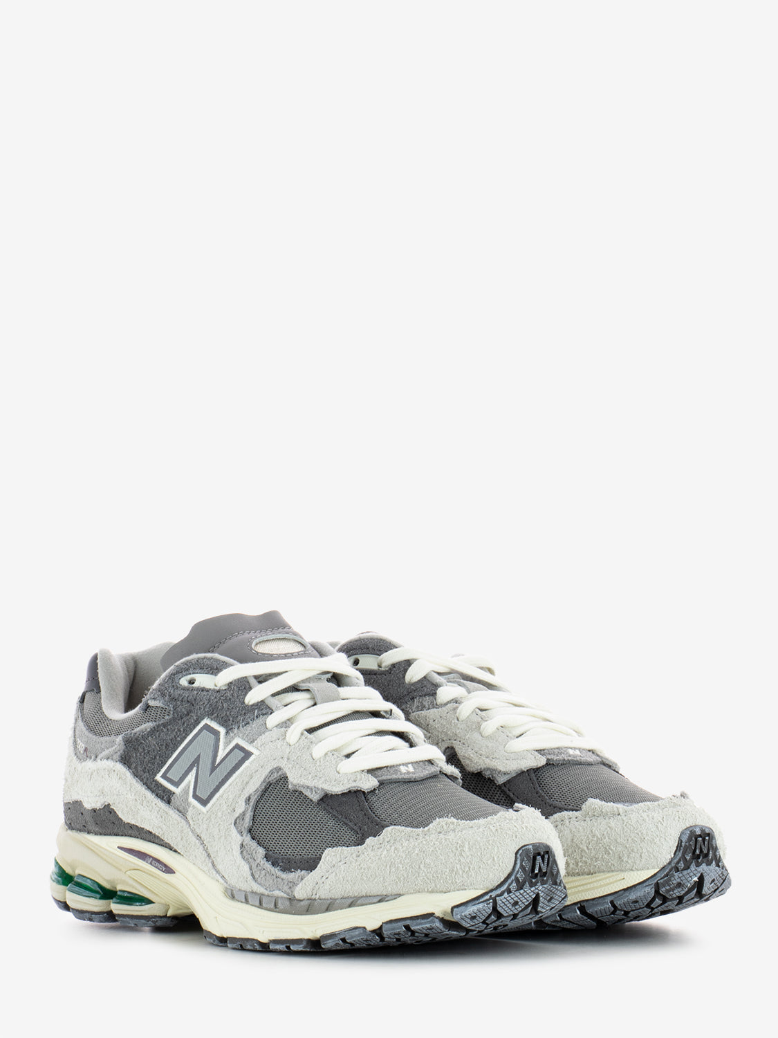 2002R suede e mesh grey