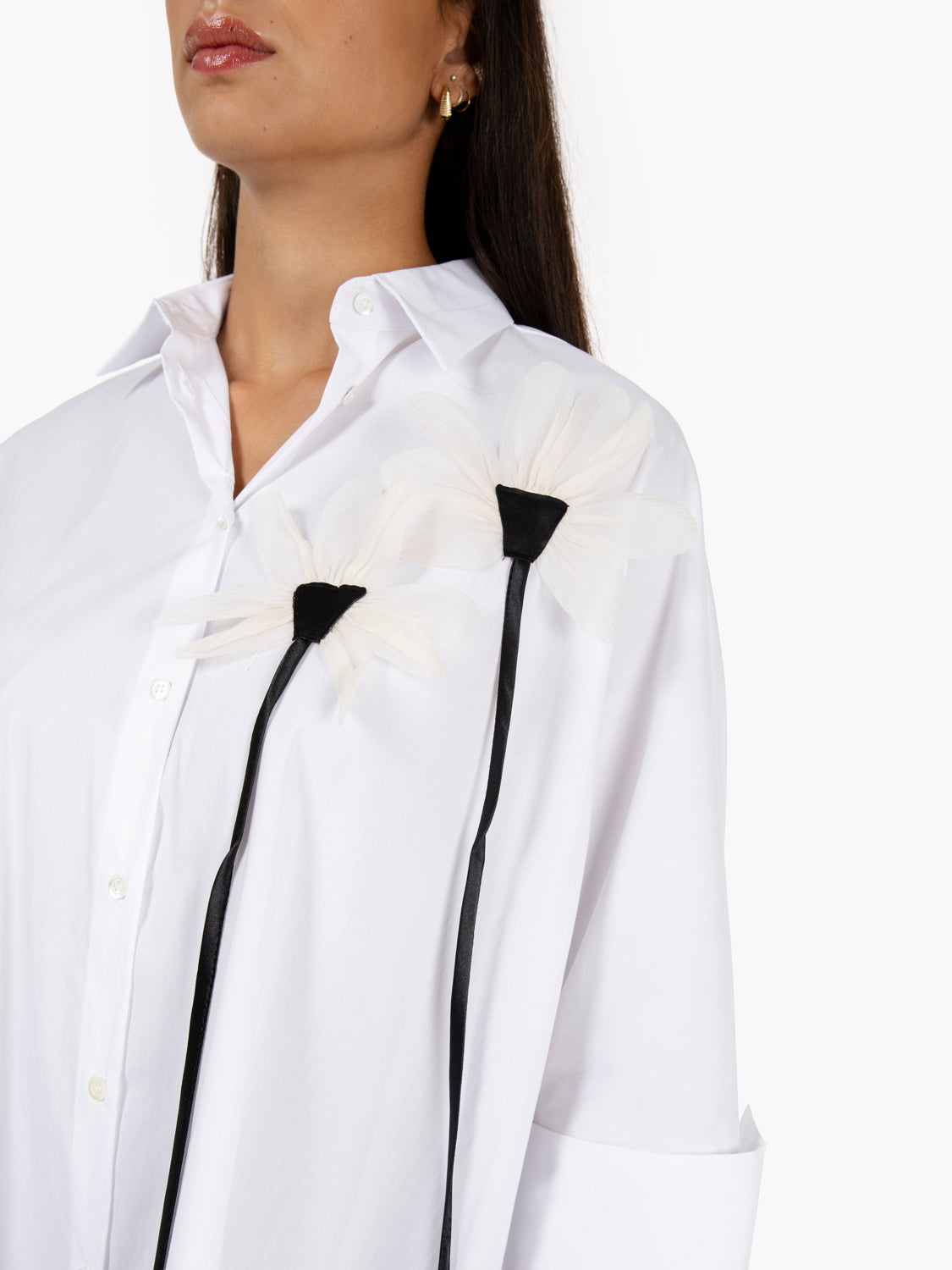 Camicia over con applicazioni bianca