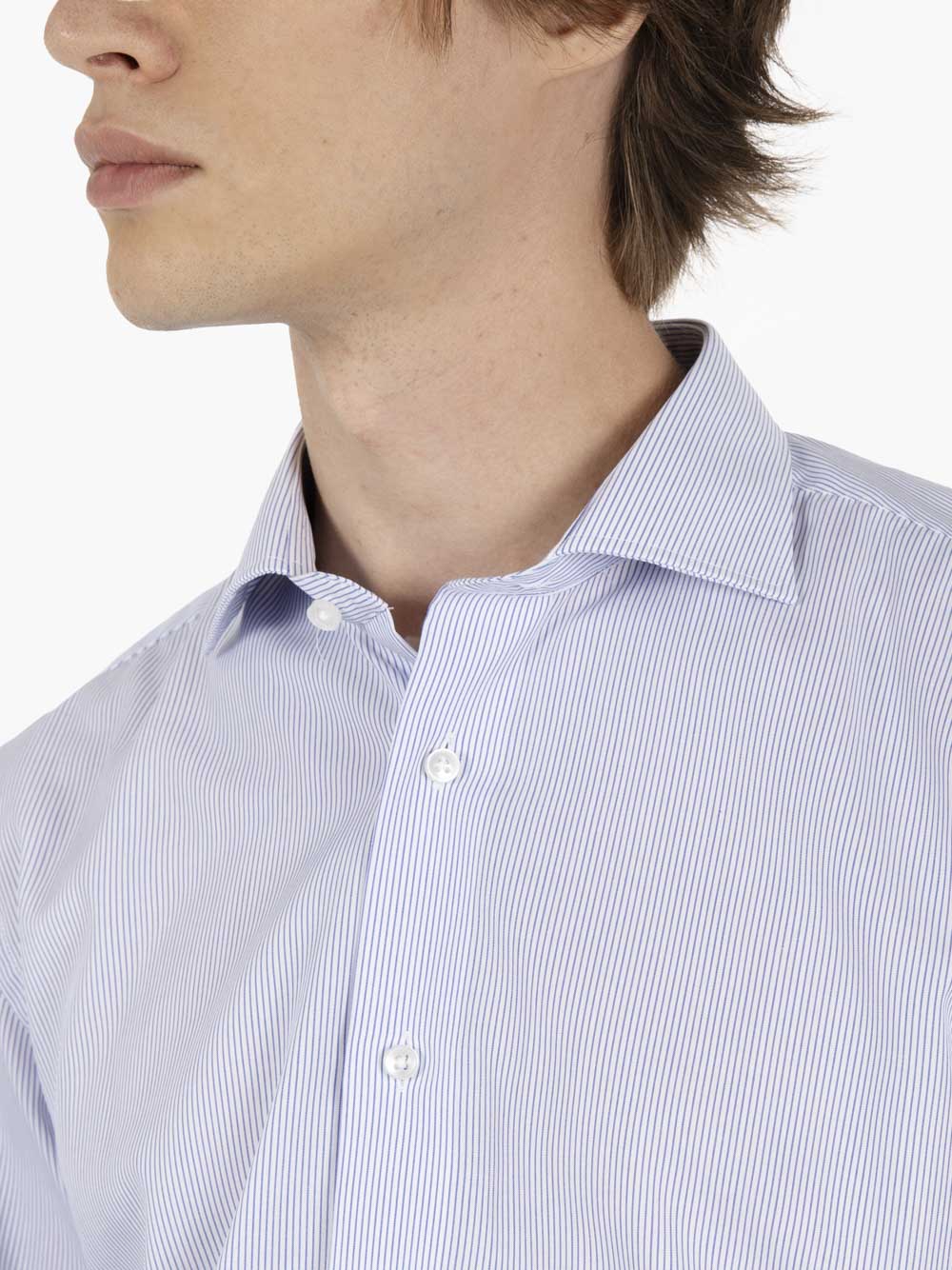 Camicia in cotone bianco / azzurra